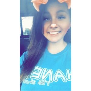 Meet your Posher, Hannah